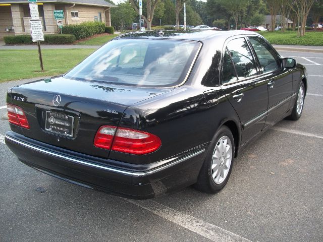 2001 Mercedes-Benz E-Class SXT