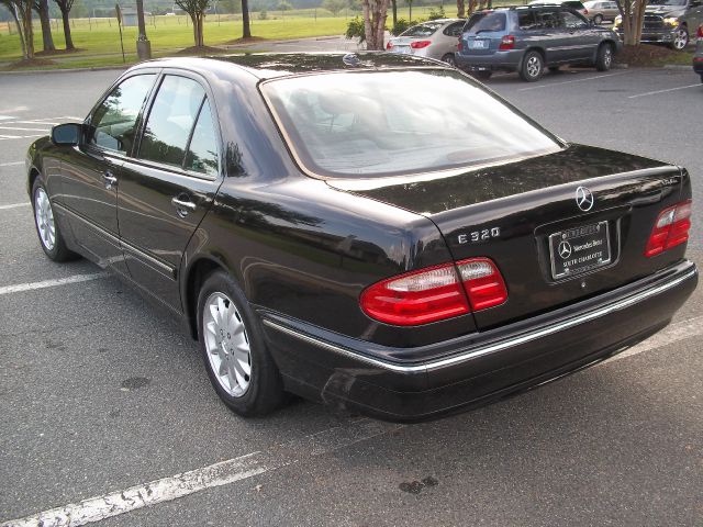 2001 Mercedes-Benz E-Class SXT