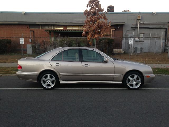 2001 Mercedes-Benz E-Class Scion XB
