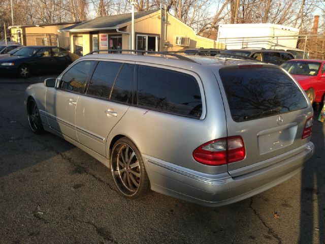 2001 Mercedes-Benz E-Class SXT