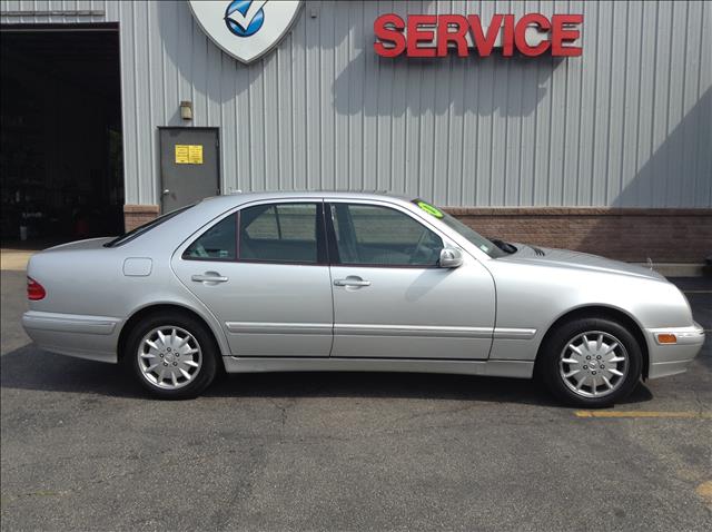 2001 Mercedes-Benz E-Class SXT