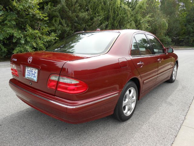 2001 Mercedes-Benz E-Class SXT