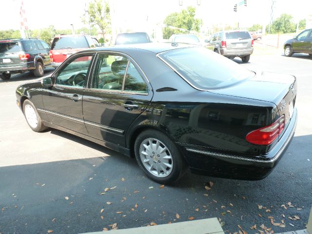 2001 Mercedes-Benz E-Class SXT