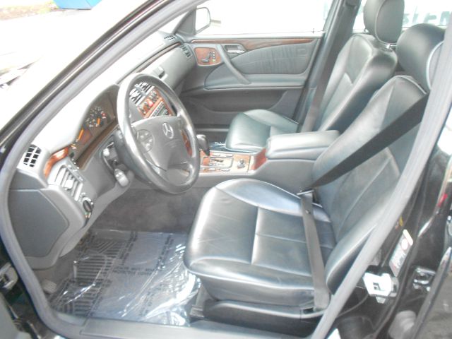 2001 Mercedes-Benz E-Class Scion XB