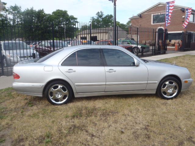2001 Mercedes-Benz E-Class Base