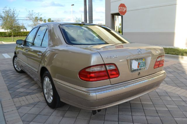 2001 Mercedes-Benz E-Class SXT