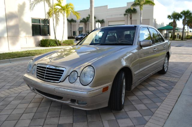 2001 Mercedes-Benz E-Class SXT