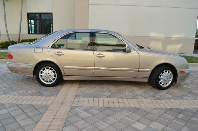 2001 Mercedes-Benz E-Class SXT