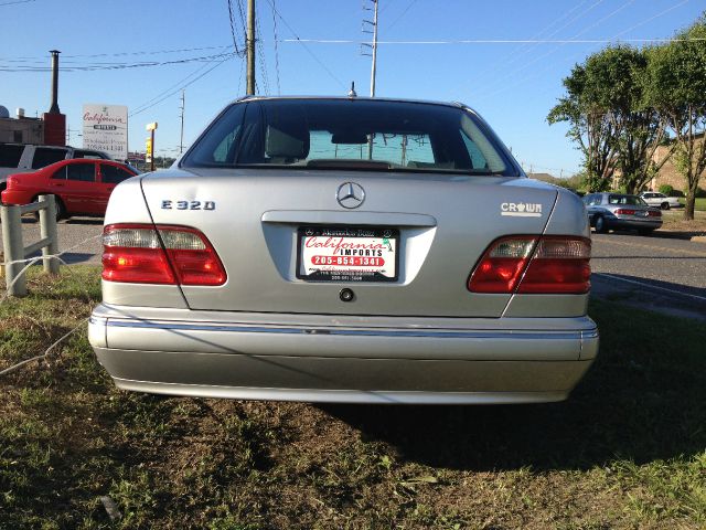 2001 Mercedes-Benz E-Class SXT