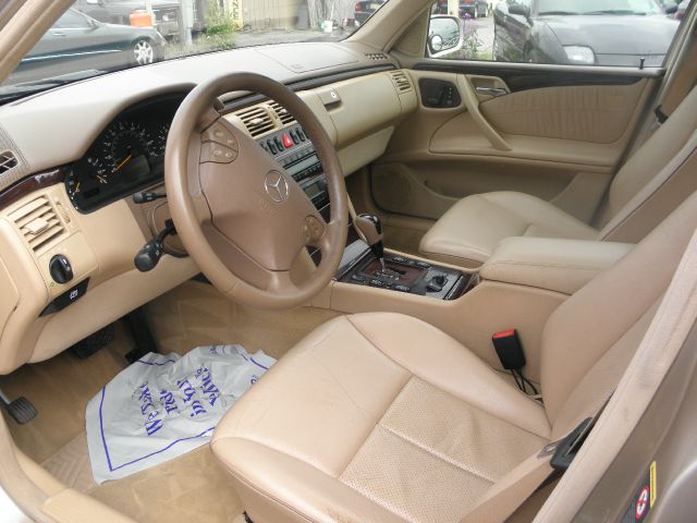 2001 Mercedes-Benz E-Class SXT