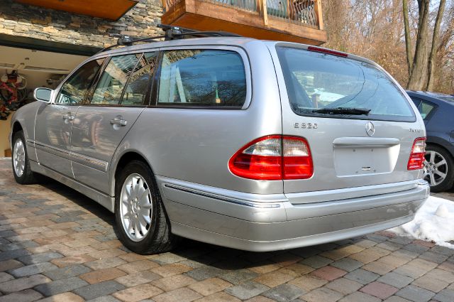 2001 Mercedes-Benz E-Class SXT