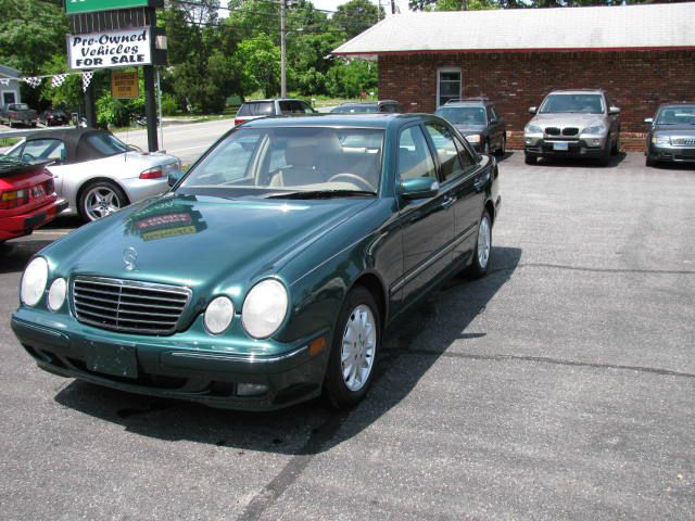 2001 Mercedes-Benz E-Class SXT