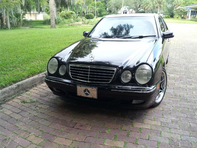 2001 Mercedes-Benz E-Class SXT