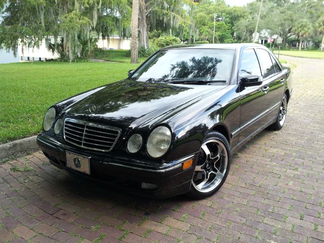 2001 Mercedes-Benz E-Class SXT