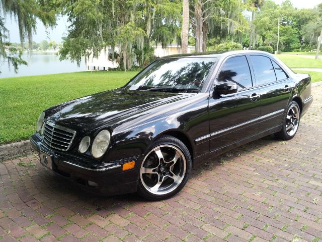 2001 Mercedes-Benz E-Class SXT