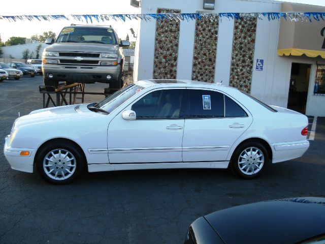 2001 Mercedes-Benz E-Class LS Flex Fuel 4x4 This Is One Of Our Best Bargains