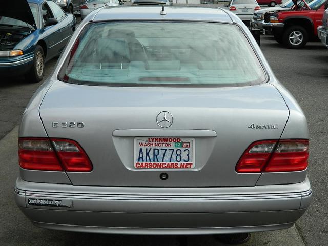 2002 Mercedes-Benz E-Class SXT