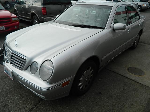 2002 Mercedes-Benz E-Class SXT