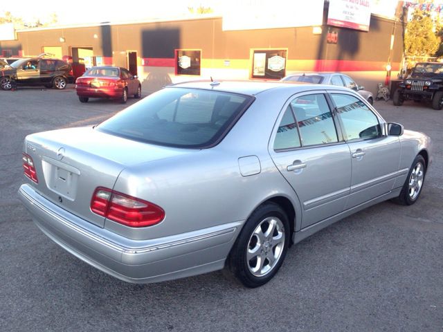 2002 Mercedes-Benz E-Class SXT