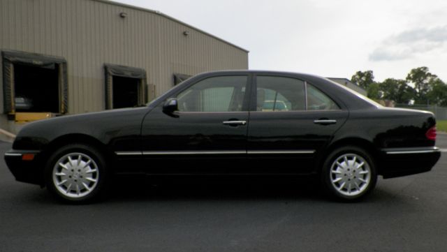 2002 Mercedes-Benz E-Class 750li Xdrive 1-ownerawdnavigation Sedan