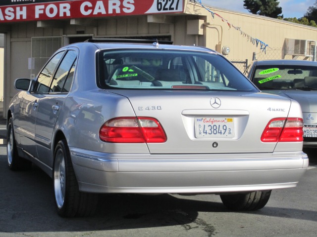 2002 Mercedes-Benz E-Class 2WD Supercrew 139 XLT