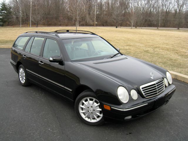 2002 Mercedes-Benz E-Class SXT