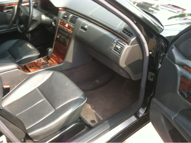 2003 Mercedes-Benz E-Class SXT