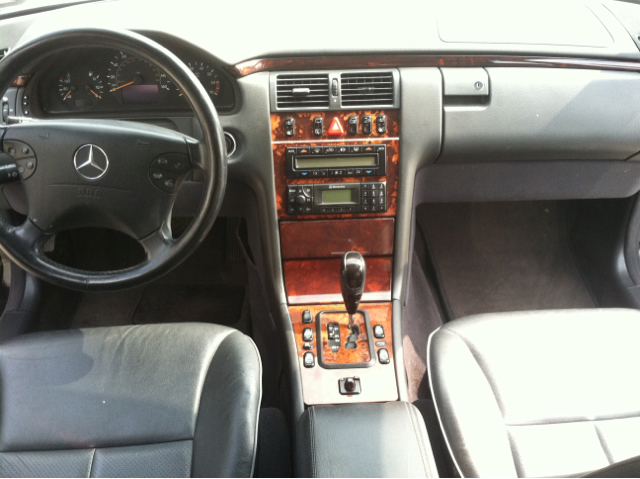 2003 Mercedes-Benz E-Class SXT