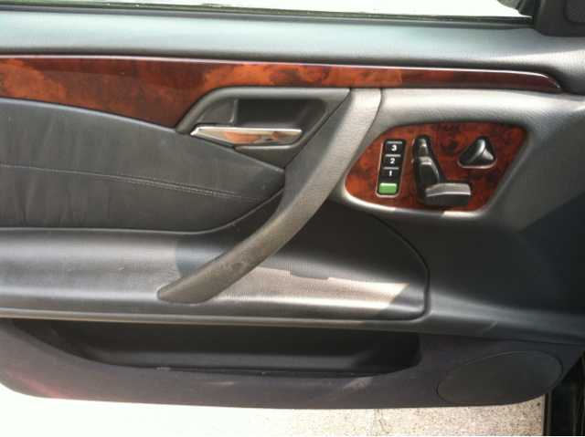 2003 Mercedes-Benz E-Class SXT