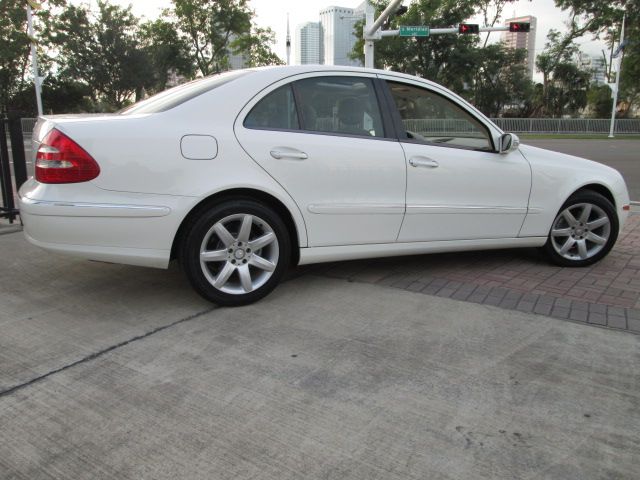 2003 Mercedes-Benz E-Class SXT