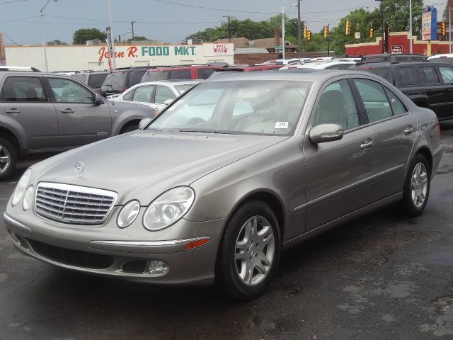 2003 Mercedes-Benz E-Class SXT