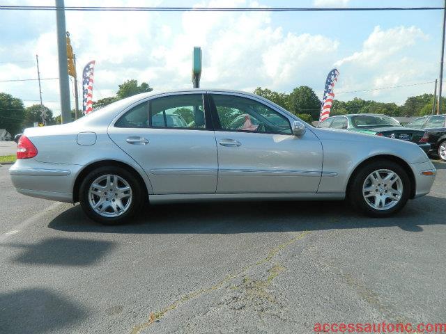 2003 Mercedes-Benz E-Class SXT