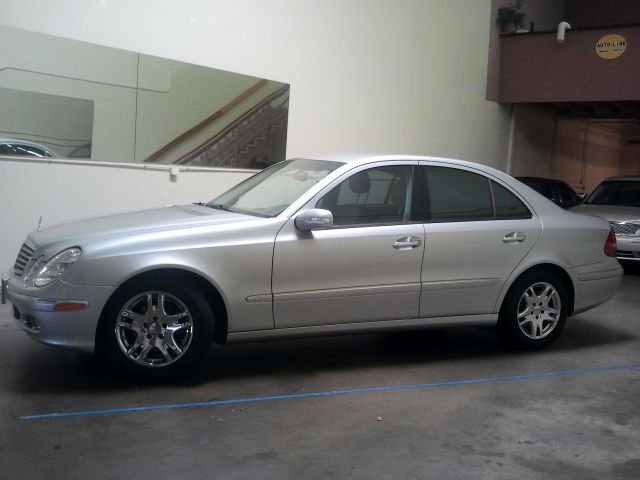 2003 Mercedes-Benz E-Class SXT