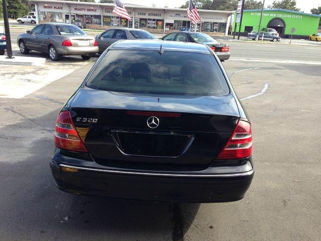 2003 Mercedes-Benz E-Class SXT