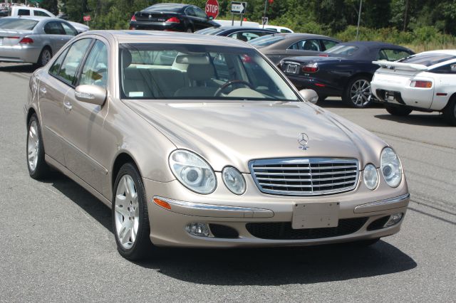 2003 Mercedes-Benz E-Class SLT W/ Hemi