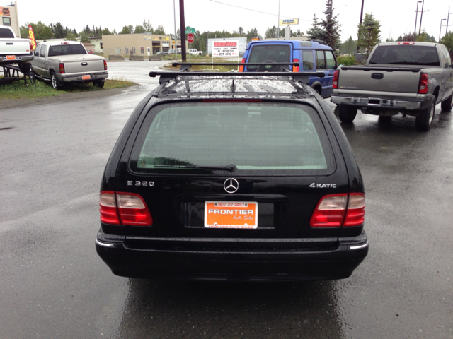 2003 Mercedes-Benz E-Class SXT