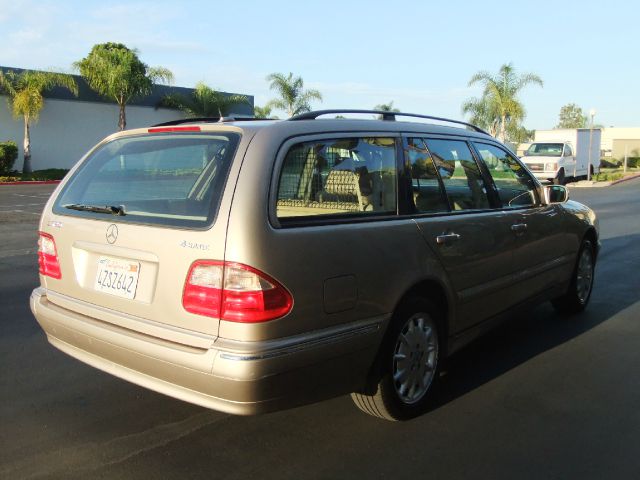 2003 Mercedes-Benz E-Class 4X4 Sport Dually L.bed