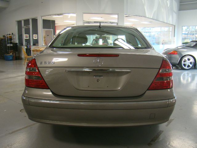 2003 Mercedes-Benz E-Class SXT