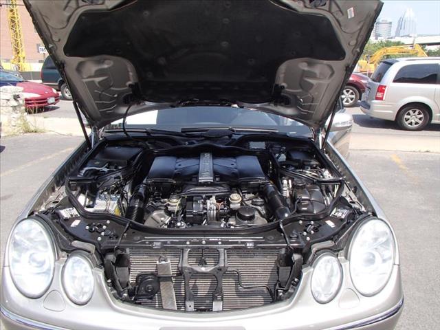 2003 Mercedes-Benz E-Class Gl 2x2