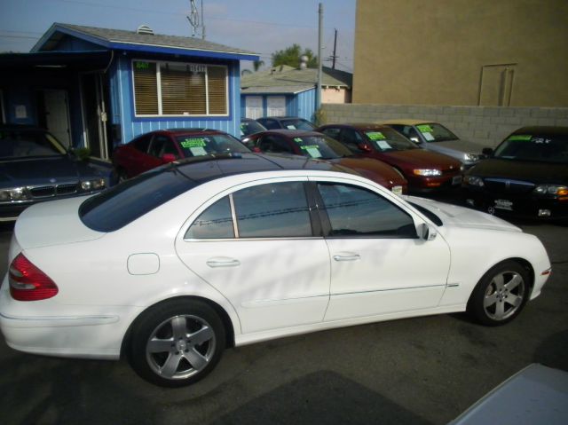 2003 Mercedes-Benz E-Class SLT W/ Hemi