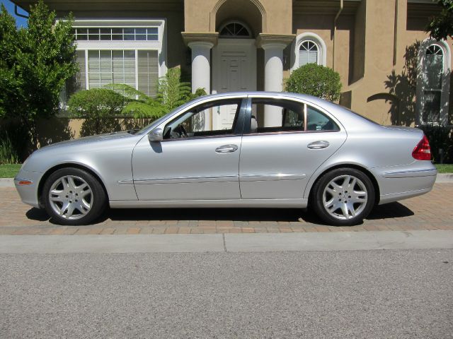 2003 Mercedes-Benz E-Class SLT W/ Hemi