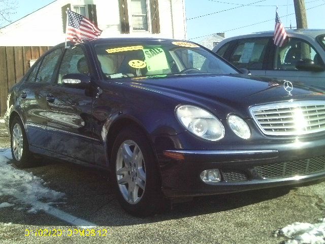 2003 Mercedes-Benz E-Class LT 1500 DVD W/monitorflex Fuel 4X4