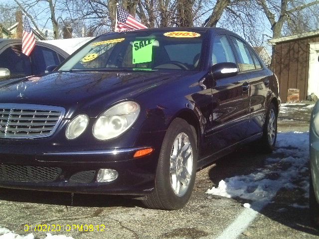 2003 Mercedes-Benz E-Class LT 1500 DVD W/monitorflex Fuel 4X4