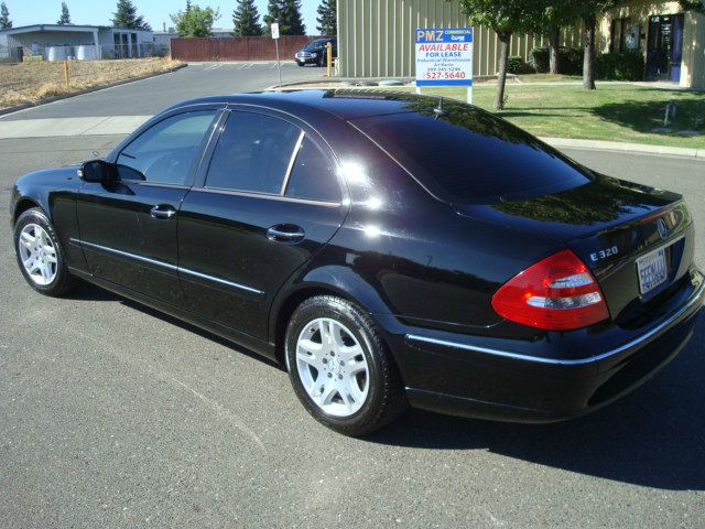 2003 Mercedes-Benz E-Class SXT