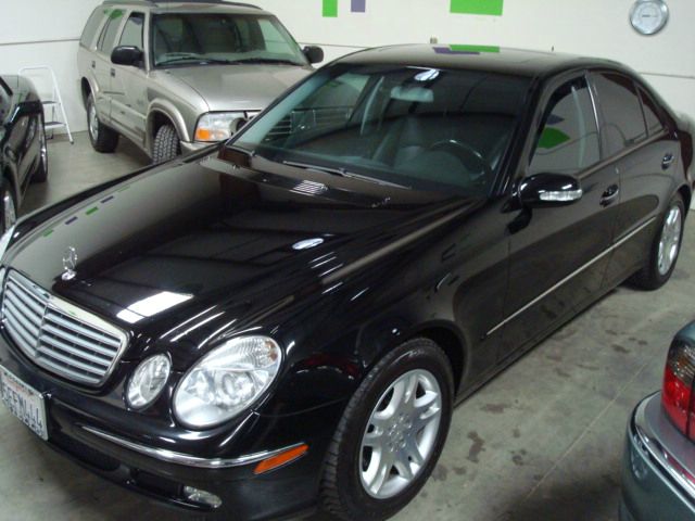 2003 Mercedes-Benz E-Class SXT