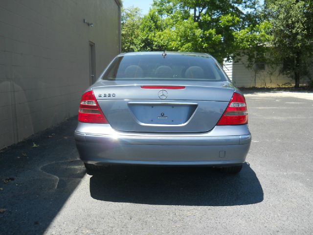 2003 Mercedes-Benz E-Class SXT