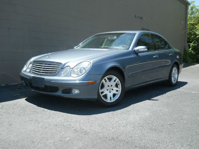 2003 Mercedes-Benz E-Class SXT