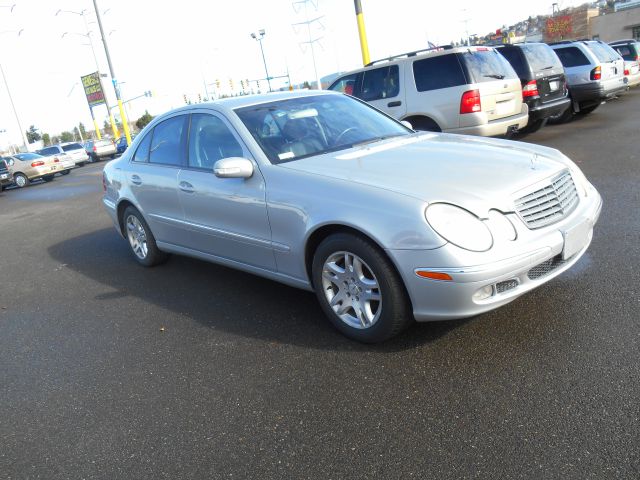 2003 Mercedes-Benz E-Class SXT