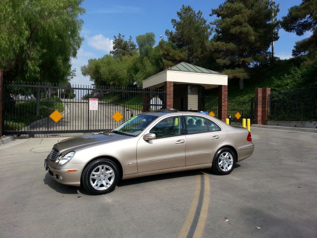 2003 Mercedes-Benz E-Class SXT
