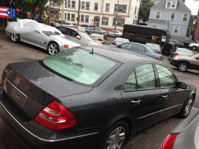 2003 Mercedes-Benz E-Class SXT